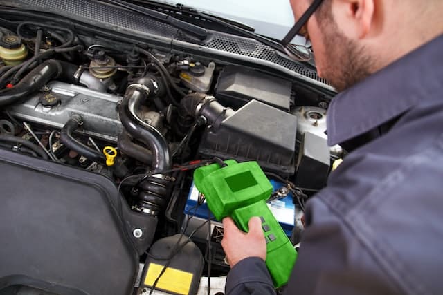 can a car battery die without warning