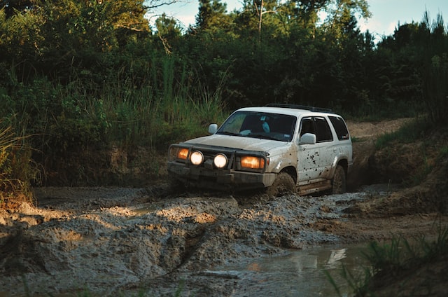 how to get truck unstuck from mud