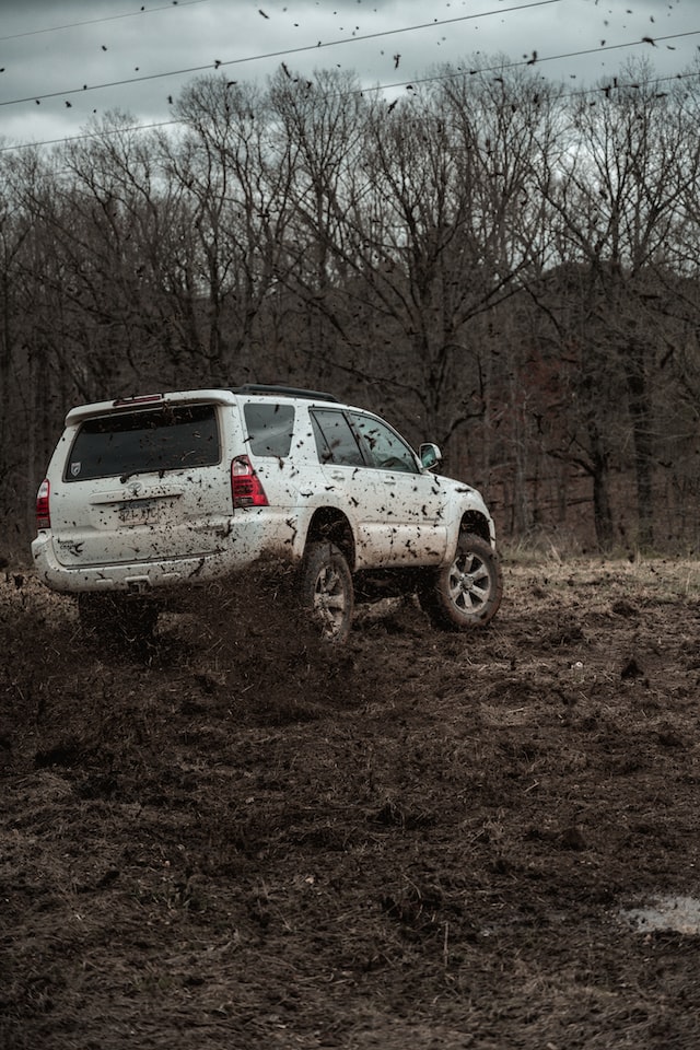 how to get truck unstuck from mud