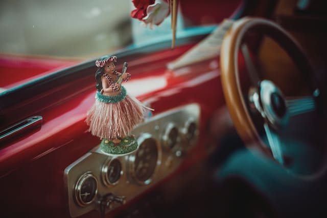 The Ultimate Guide to Car Ornaments: Accessories for Your Vehicle