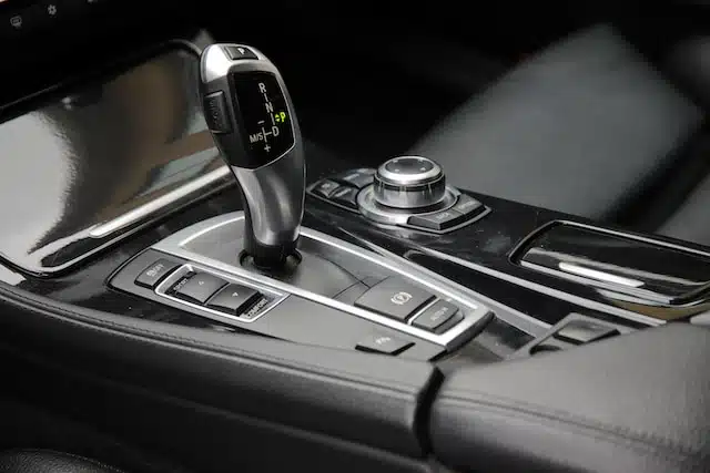 Spotting Automatic Transmission Problems Early vs. Late