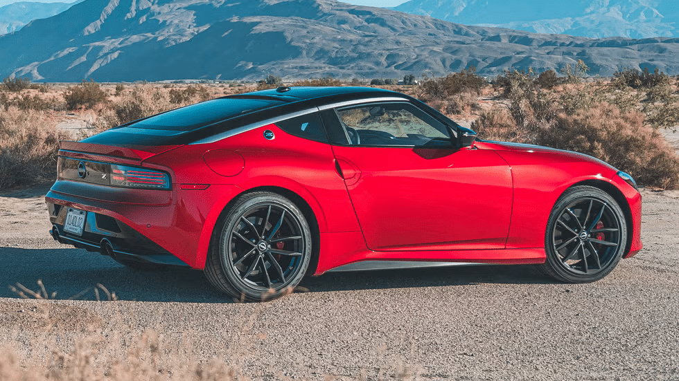 2025 Nissan Z Red