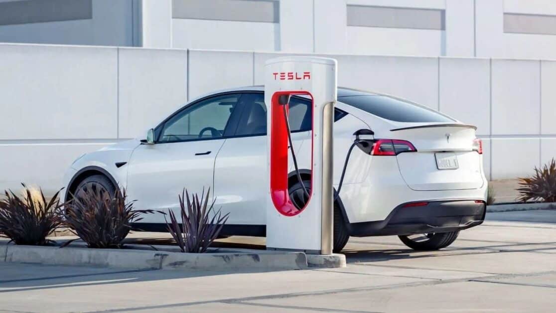 Test Model Y Charging