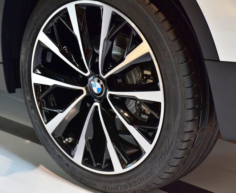 The-Evolution-of-BMW's-New-Center-lock-Wheels