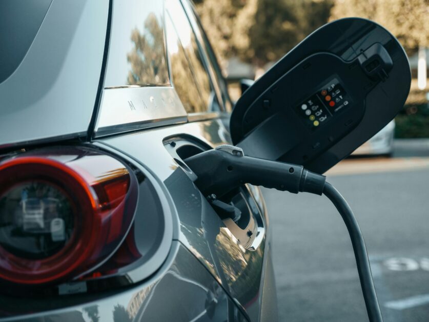 Foxconn-Plans-2-EVs-for-US-Models-C-and-D
